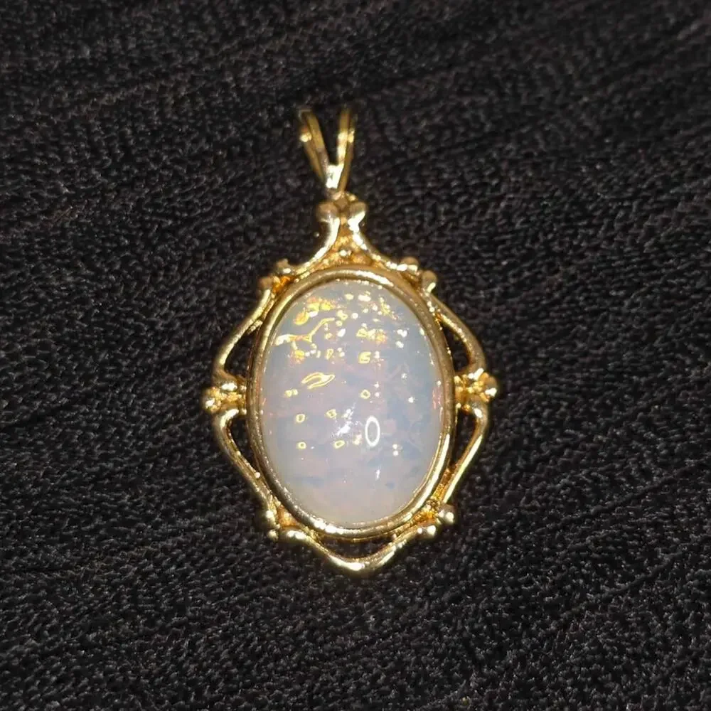 Vintage Faux Opal Pendant Gold Tone Necklace Charm Ethereal Coquette Fairy